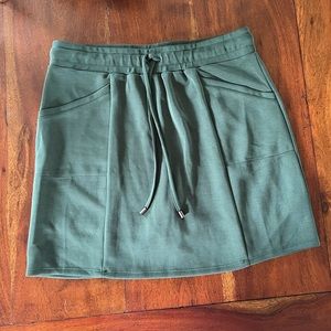 NWOT Cable and Gauge Skort